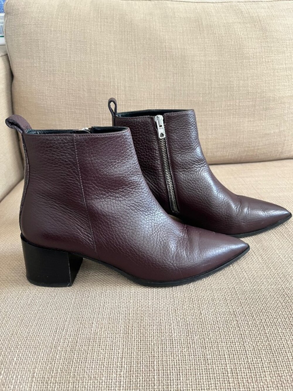 Everlane Boss Boot in Burgundy, Size 8